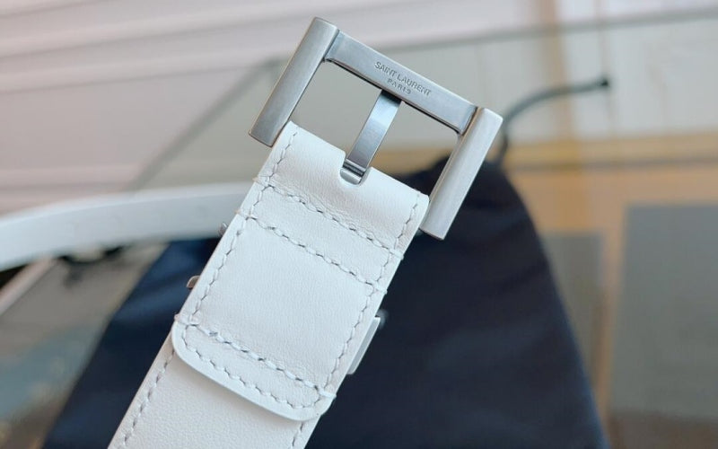 How to Gift Wrap a Belt Without a Box (Quick Tips )