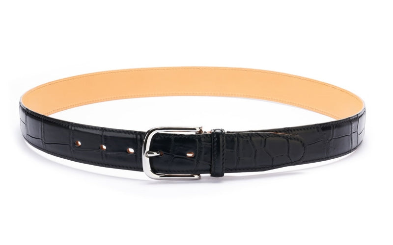 How to Keep Leather Belts from Cracking (and Why They Crack)