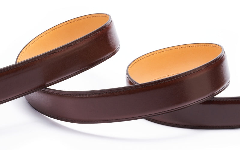 The 4 Quality Markers of a Calfskin Belt: Stitching, Edge, Buckle, Suppleness