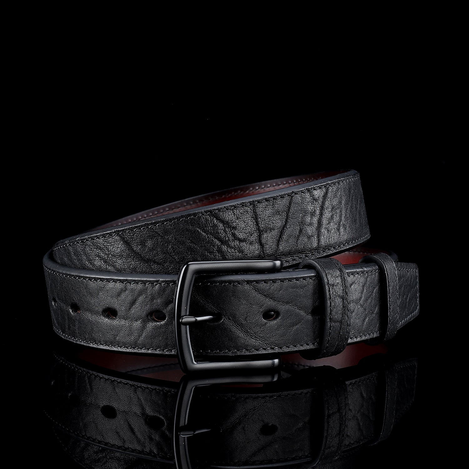 1.5” Black Cowhide Casual Everyday Belt — buckle close-up | BELTLEY