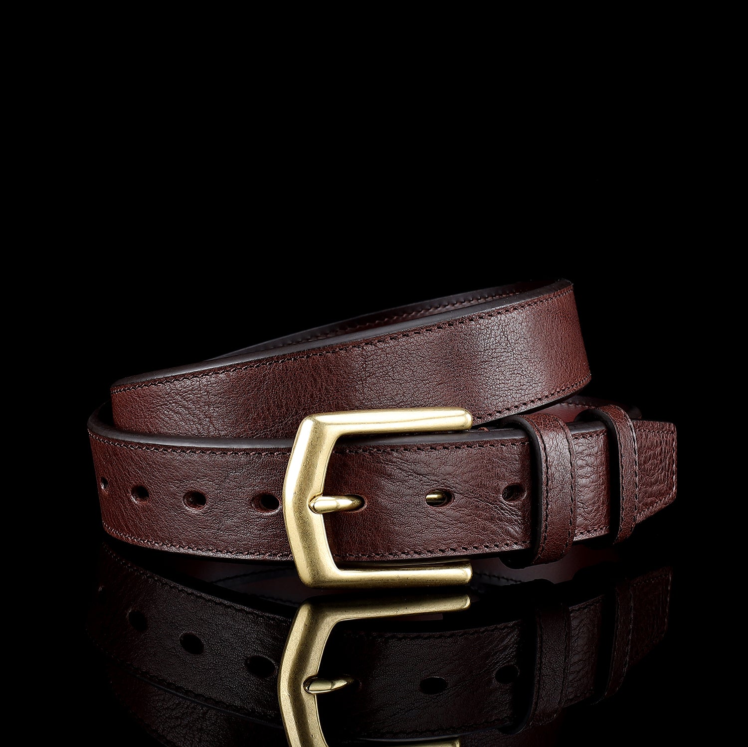 1.5” Brown Casual Everyday Belt — buckle close-up | BELTLEY
