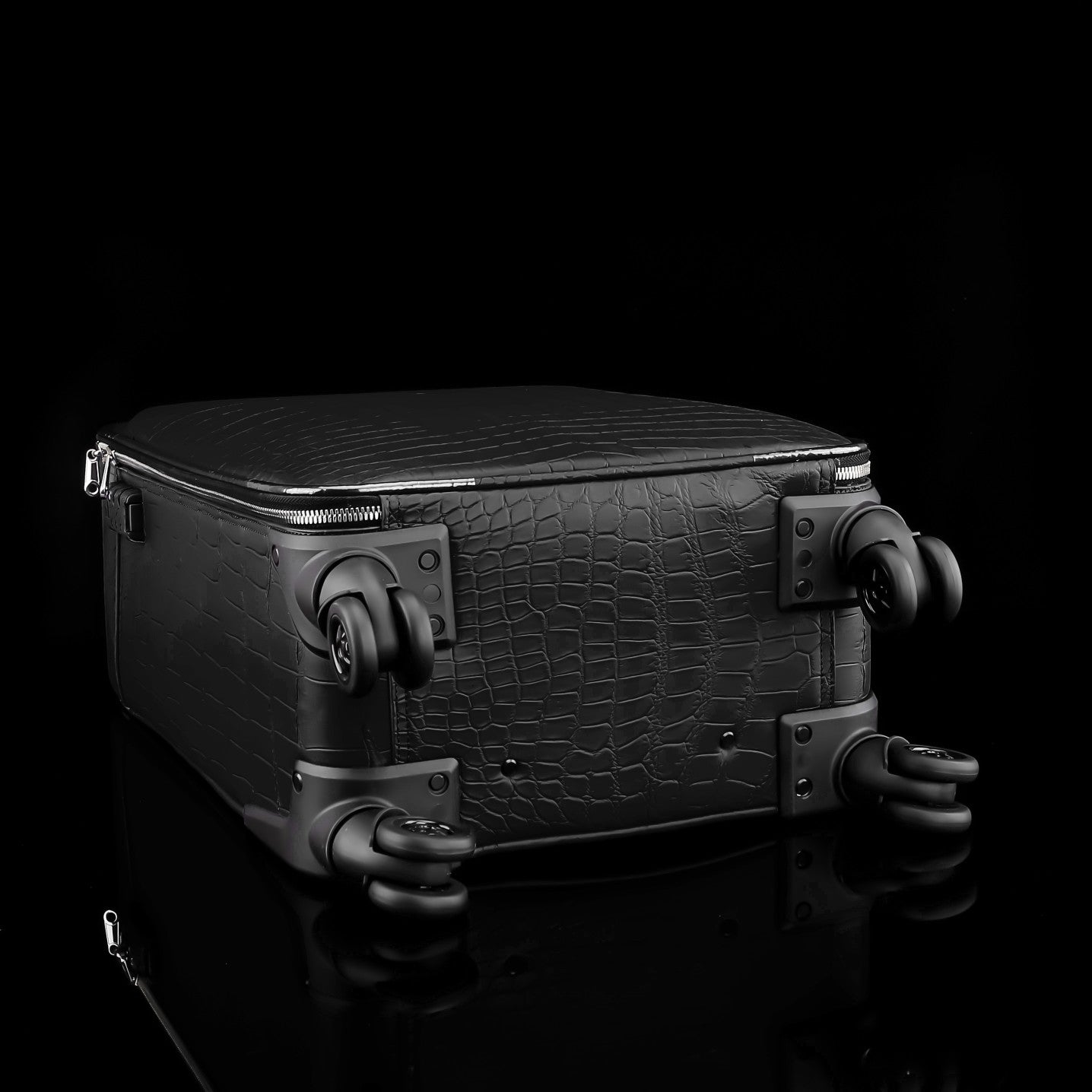 BELTLEY Black Matte Nile Crocodile Luggage 20 Inches