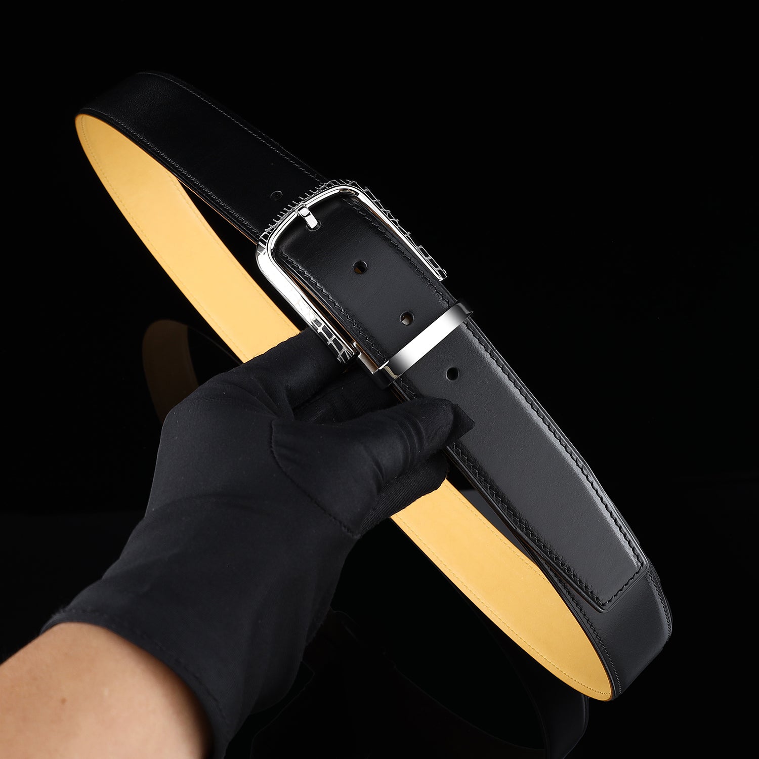 BELTLEY Classic Calfskin Leather Belt