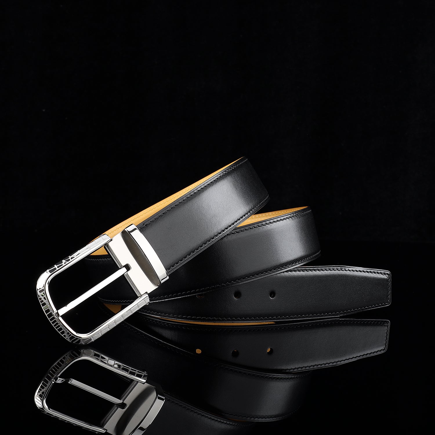 BELTLEY Classic Calfskin Leather Belt
