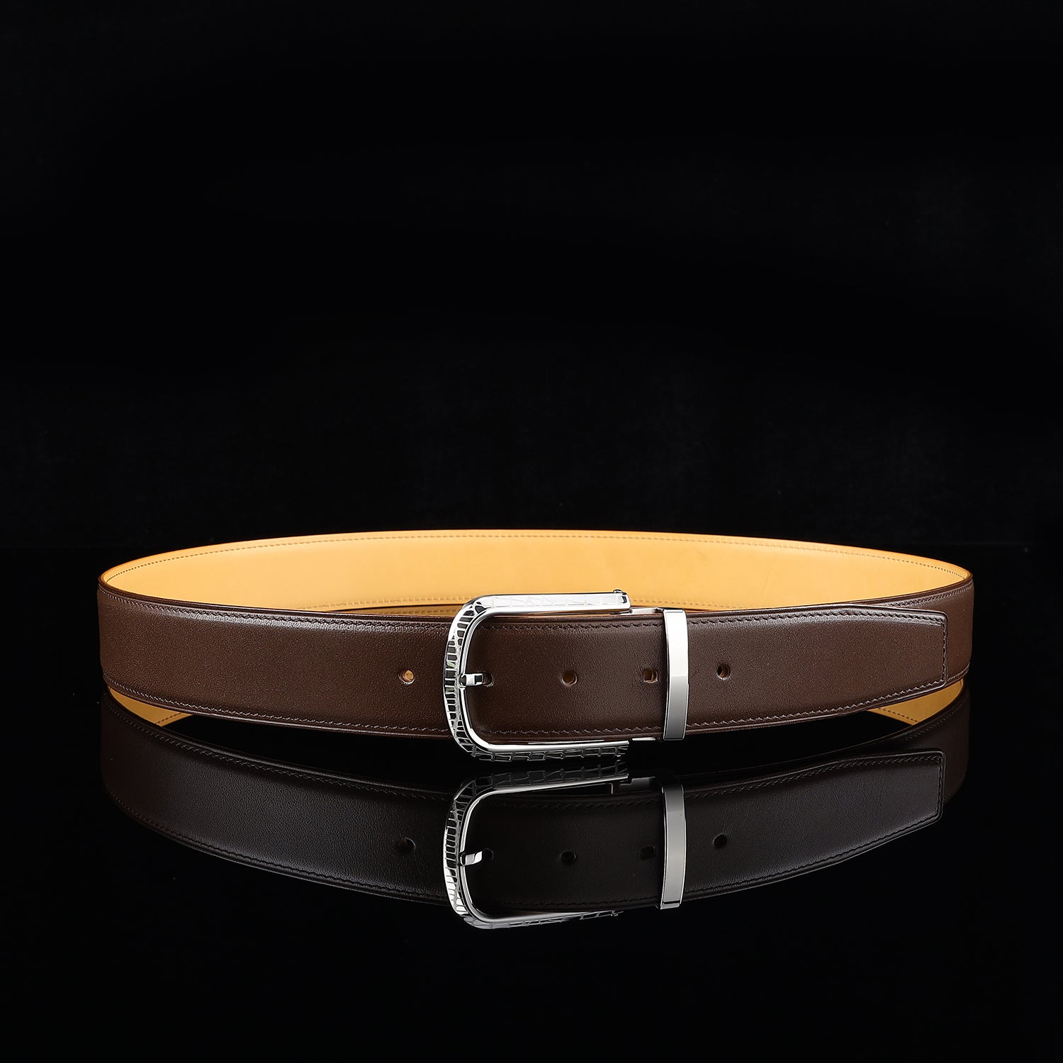 BELTLEY Classic Calfskin Leather Belt