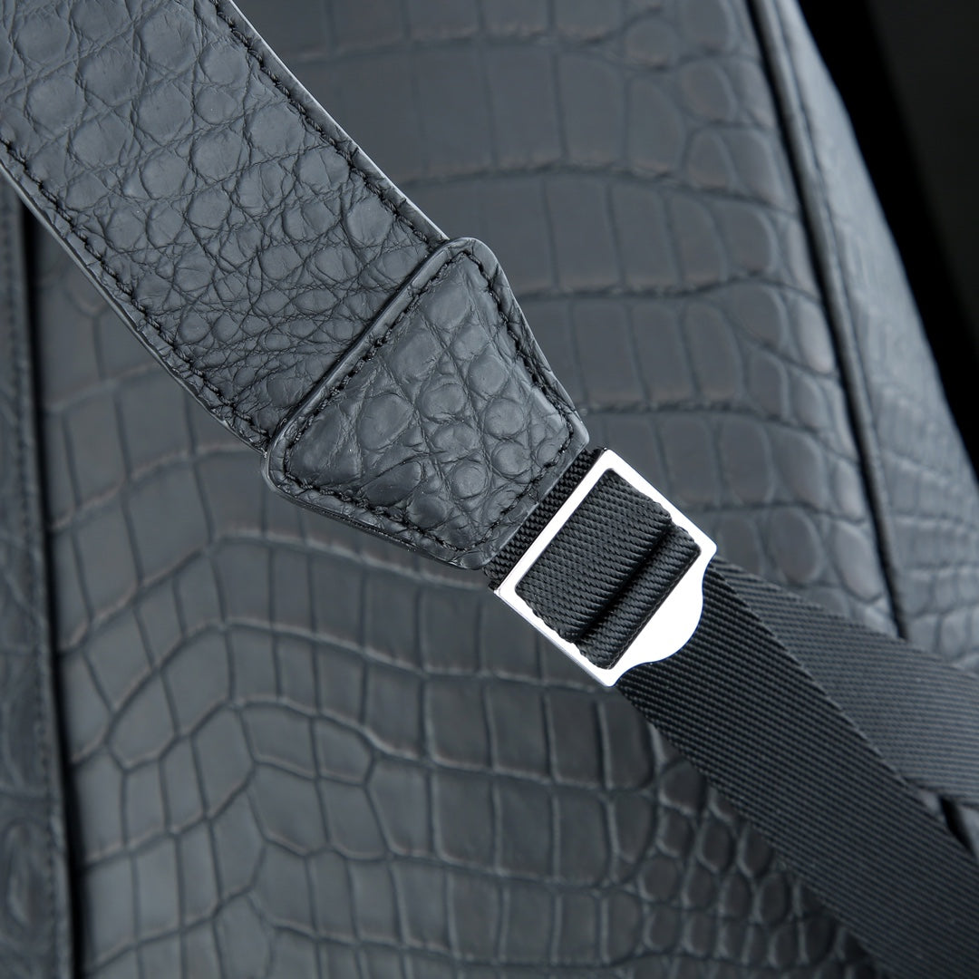 BELTLEY Exquisite Matte Black Nile Crocodile Backpack