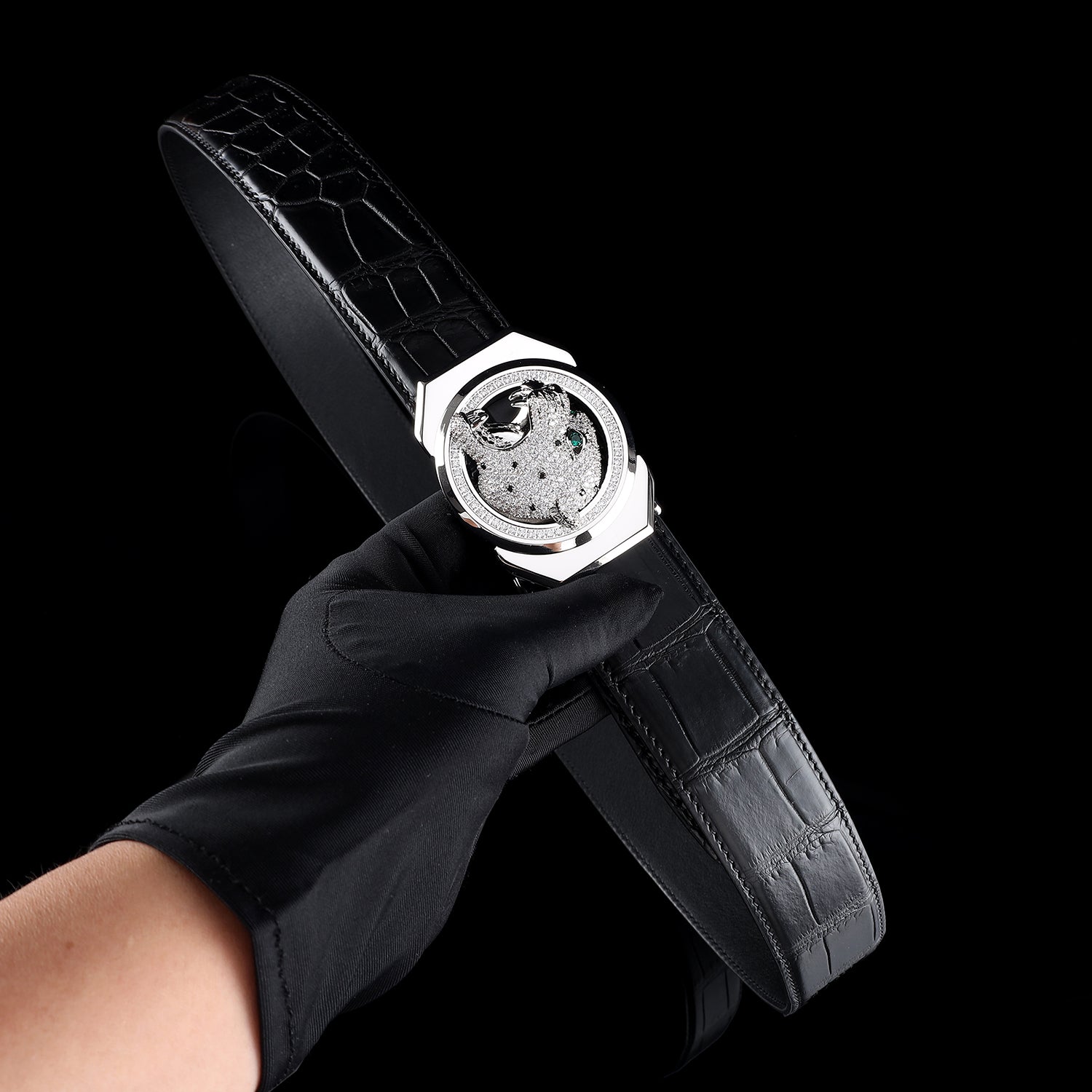 BELTLEY Men's Black Crocodile Belt With Soaring Leopard Buckle