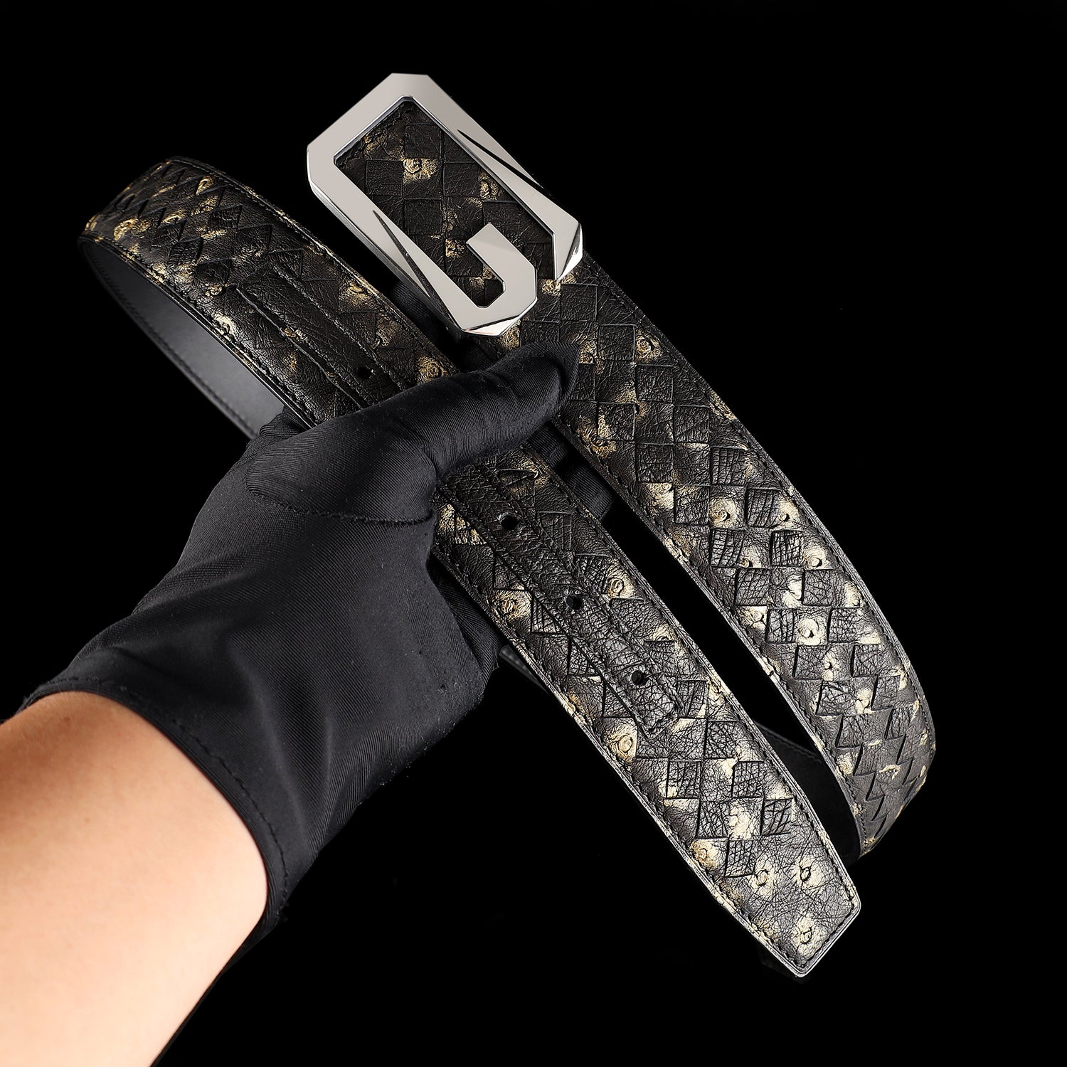 Men’s Handwoven Ostrich Leather Belt With G Buckle — buckle close-up | BELTLEY