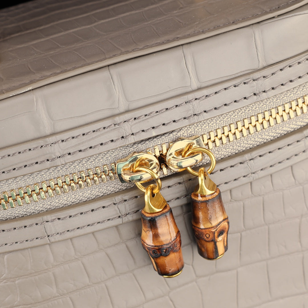 BELTLEY Vintage-Inspired Alligator Vanity Case with Bamboo Handle