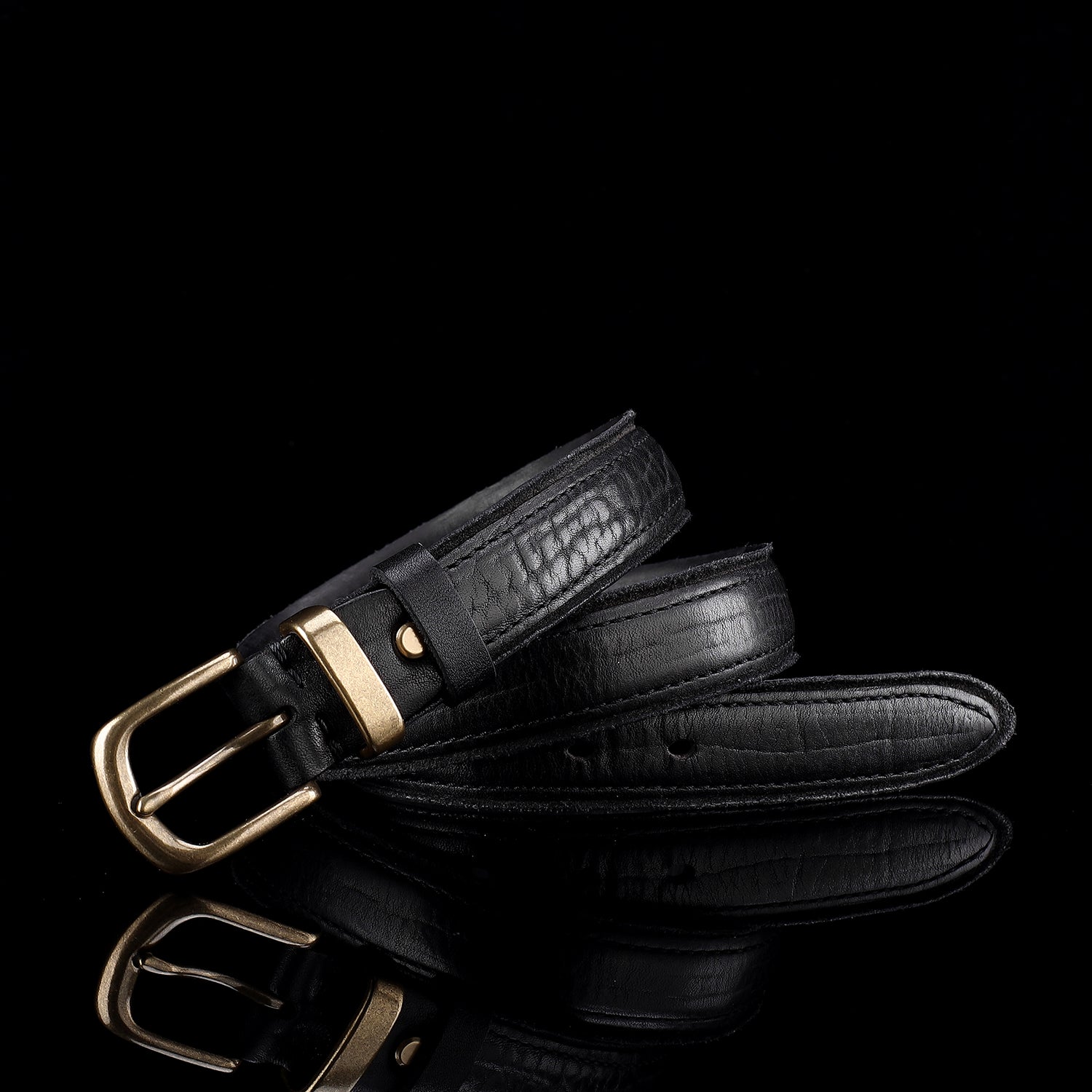 BELTLEY Unisex Distressed Leather Belt in Black | Full-Grain Cowhide