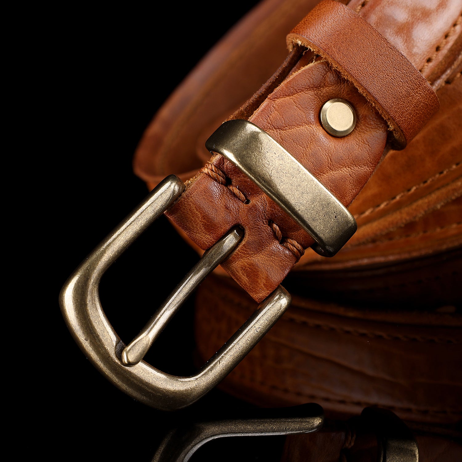 Vintage Cognac Brown Leather Belt-Unisex Distressed Design — buckle close-up | BELTLEY