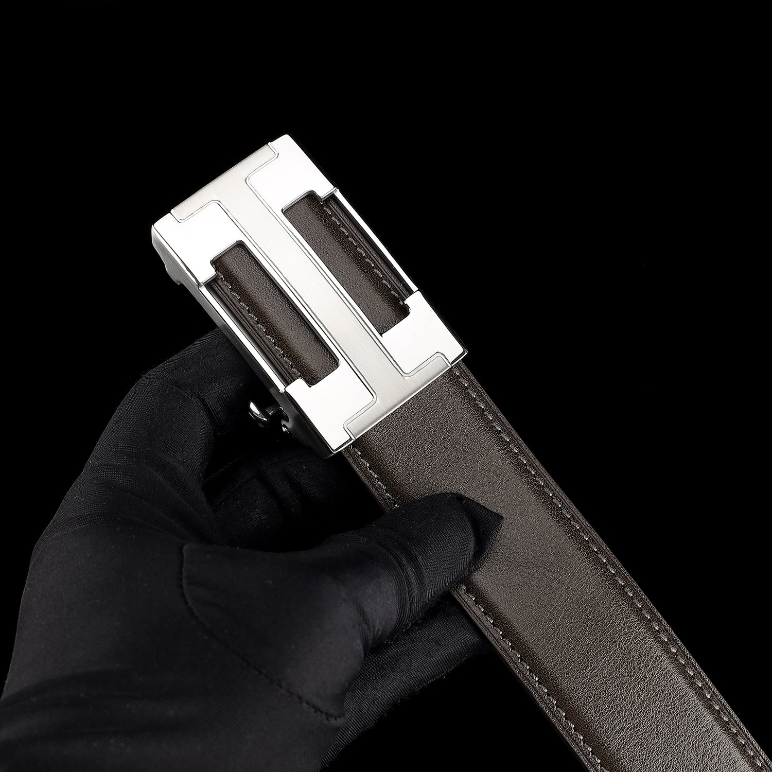 Classic Full-Grain Calfskin Leather Belt with “H” Buckle — additional view 13 | BELTLEY