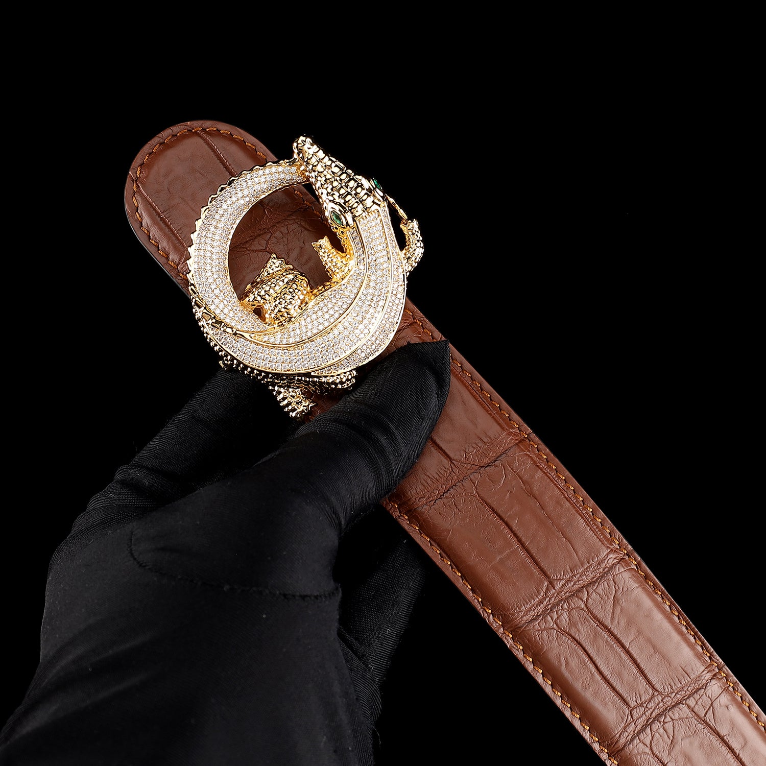 Men's Crocodile Leather Belt with 3D Gold Crocodile Buckle — buckle close-up | BELTLEY