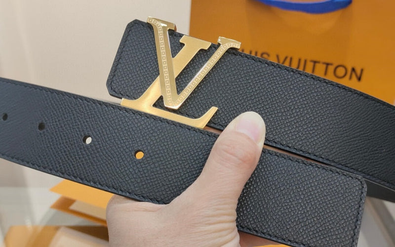 Can You Buy a Leather Belt as a Gift for Him? (Why&GUIDE)