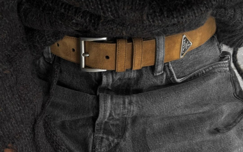 Do Suede Belts Go With Jeans? (Let’s Avoid Looking Like a ’70s Throwback)