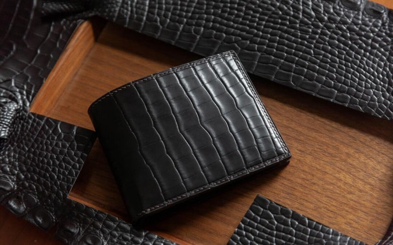 Can We Gift a Wallet to Someone Astrology? (Quick Answer)