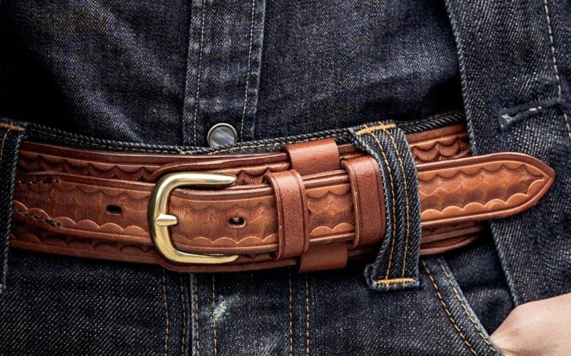 How Should a Belt Fit on a Man? The Middle-Hole Rule and Beyond
