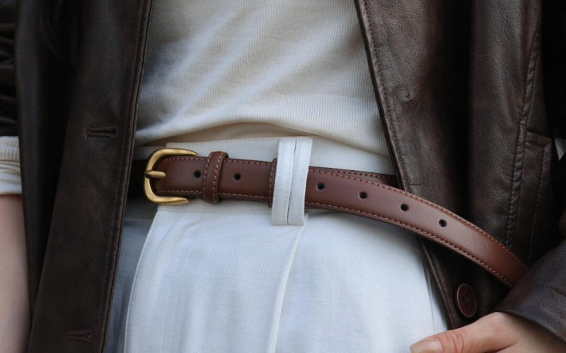 Should a Woman Wear a Belt with Jeans? (Yes — Here's When and How)