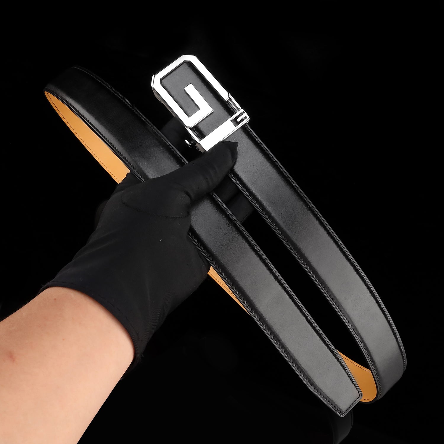 BELTLEY Black Calfskin Leather Belt with  G  Ratchet Buckle
