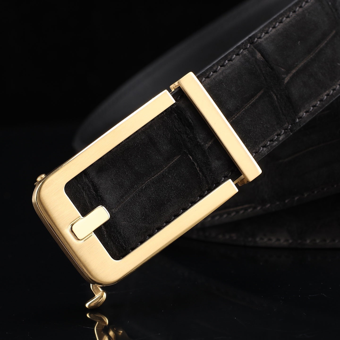 BELTLEY Black Sueded Nile Crocodile Leather Belt