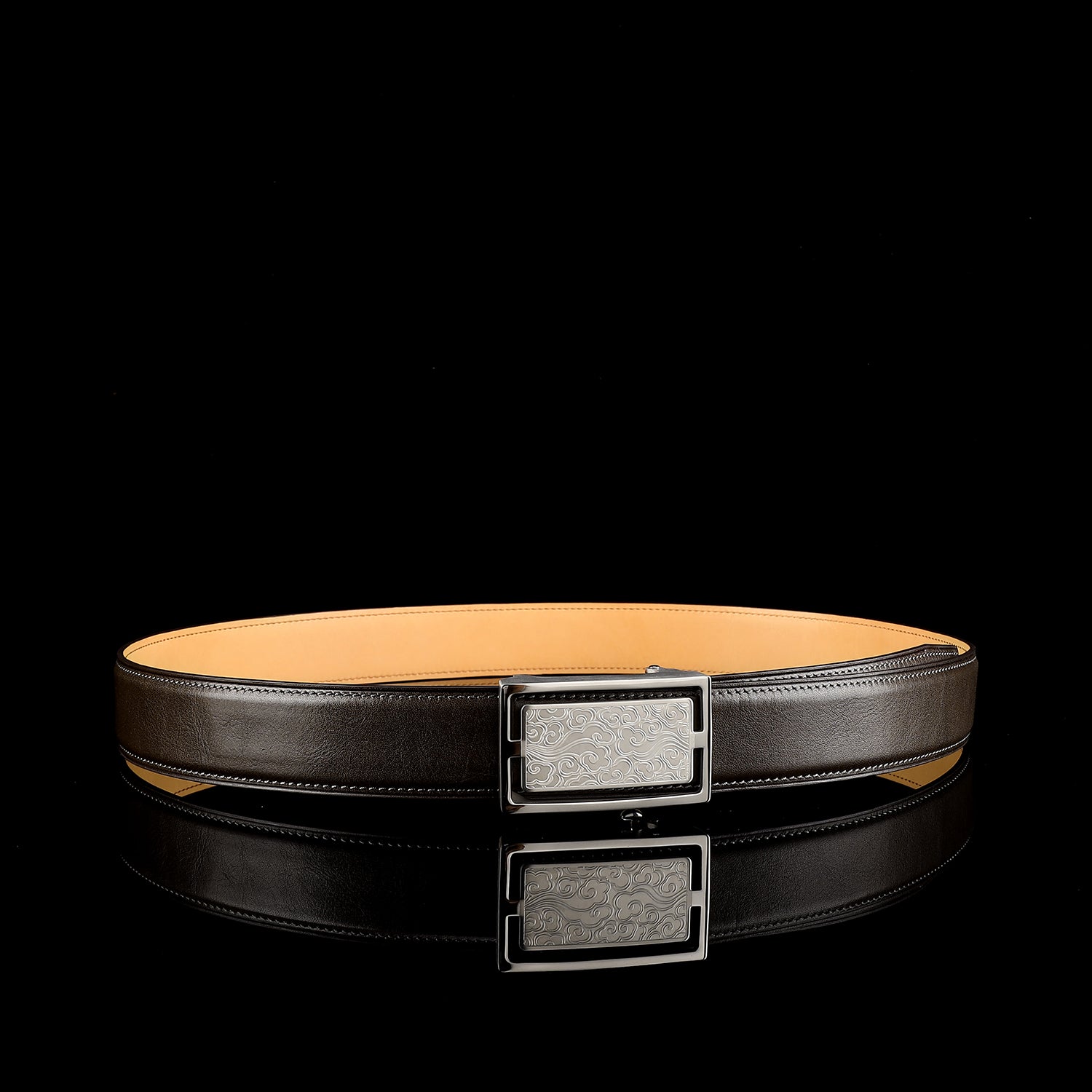 Calfskin Leather Belt with Cloud-Inspired Buckle — packaging | BELTLEY