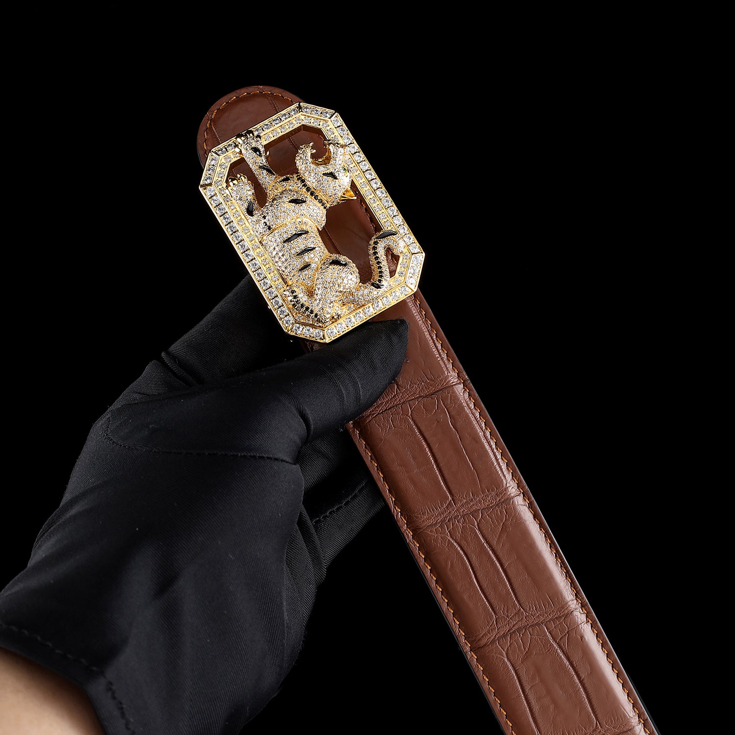 BELTLEY Chestnut Brown Mens Crocodile Belt with Tiger Buckle