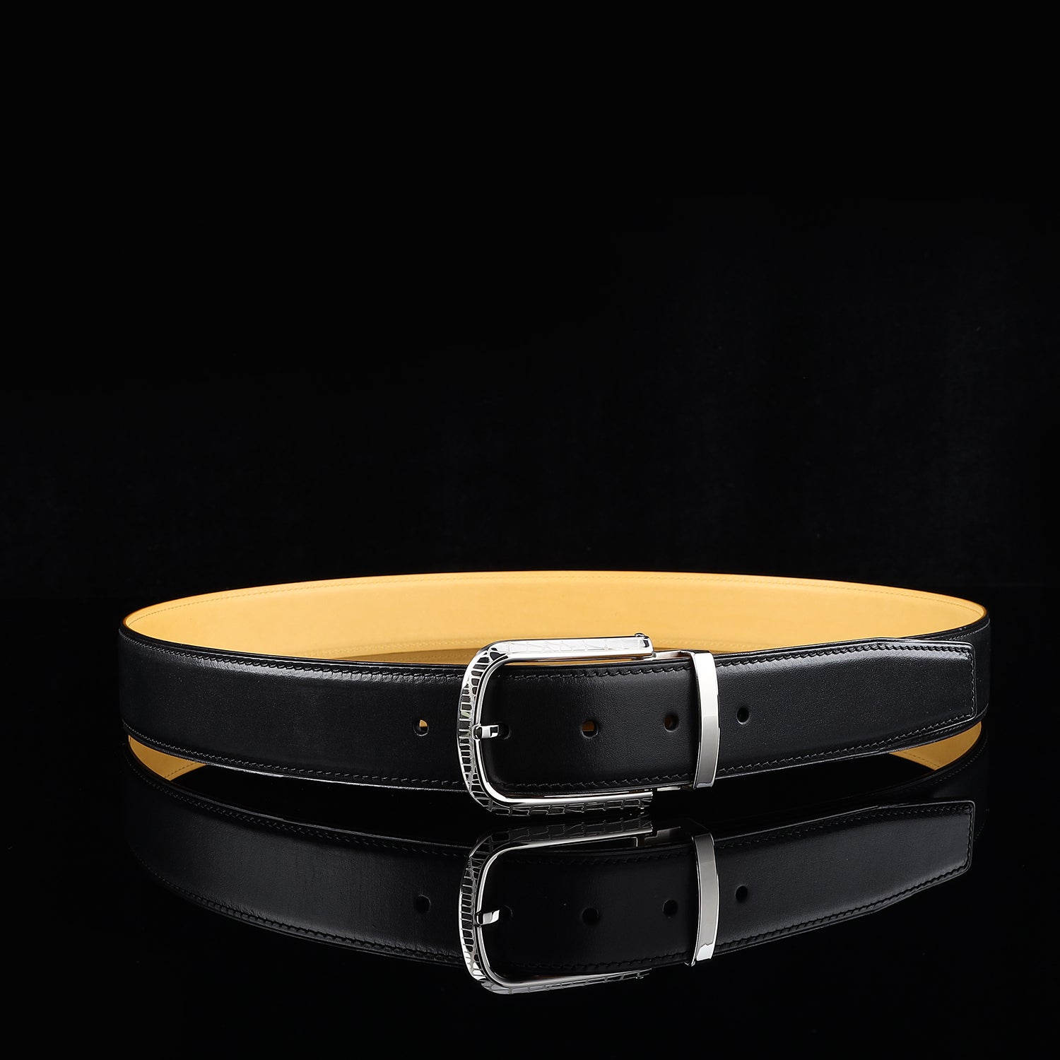 BELTLEY Classic Calfskin Leather Belt