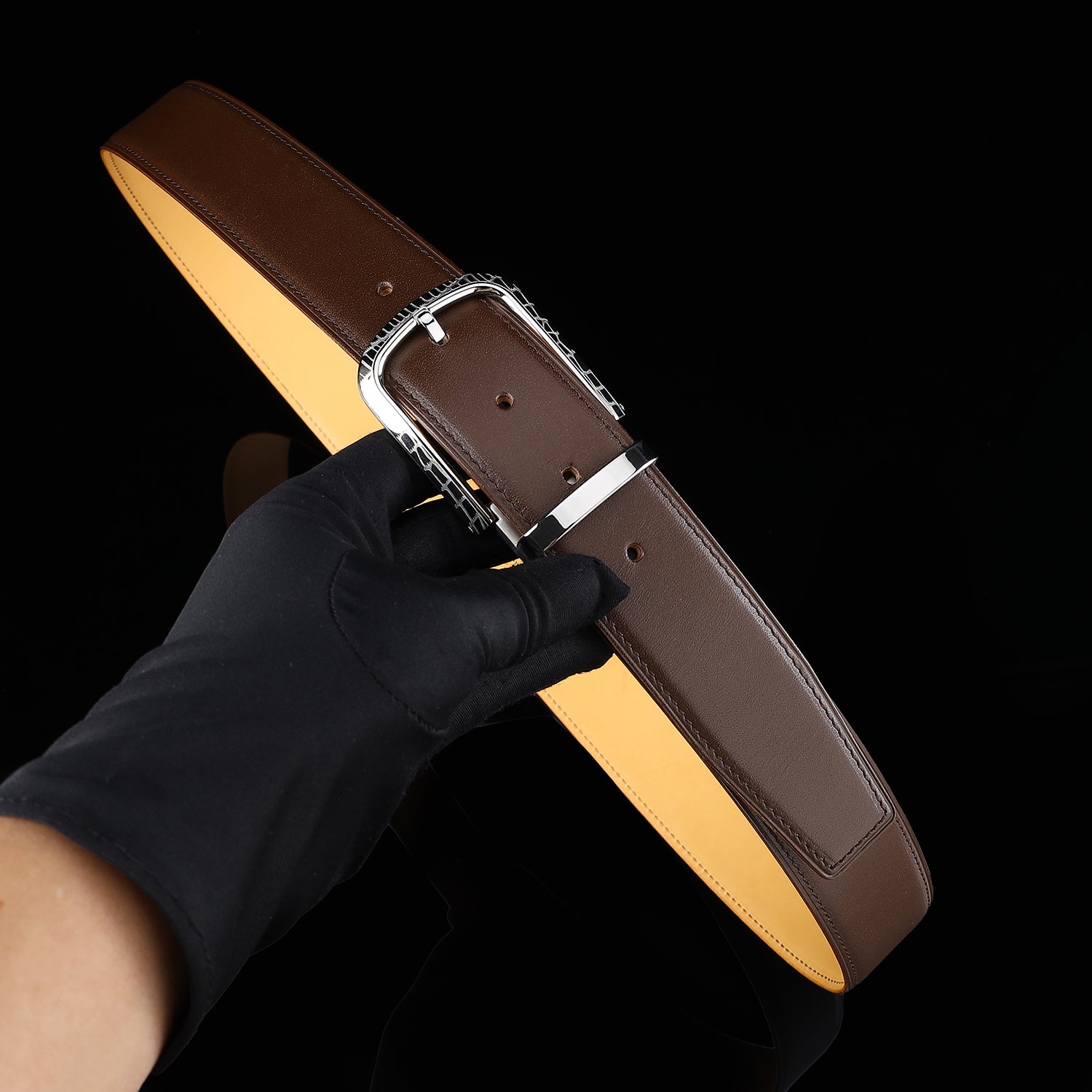 BELTLEY Classic Calfskin Leather Belt