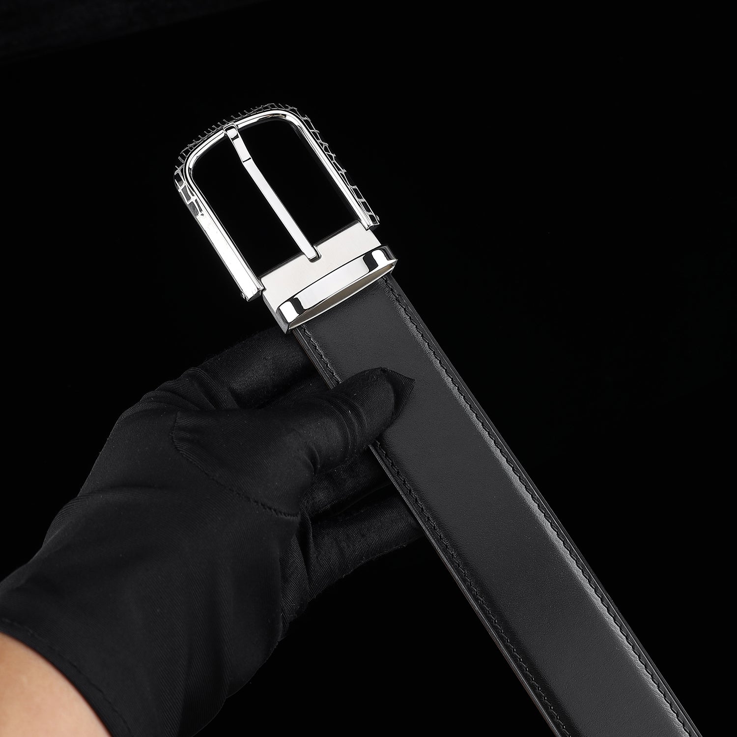 BELTLEY Classic Calfskin Leather Belt