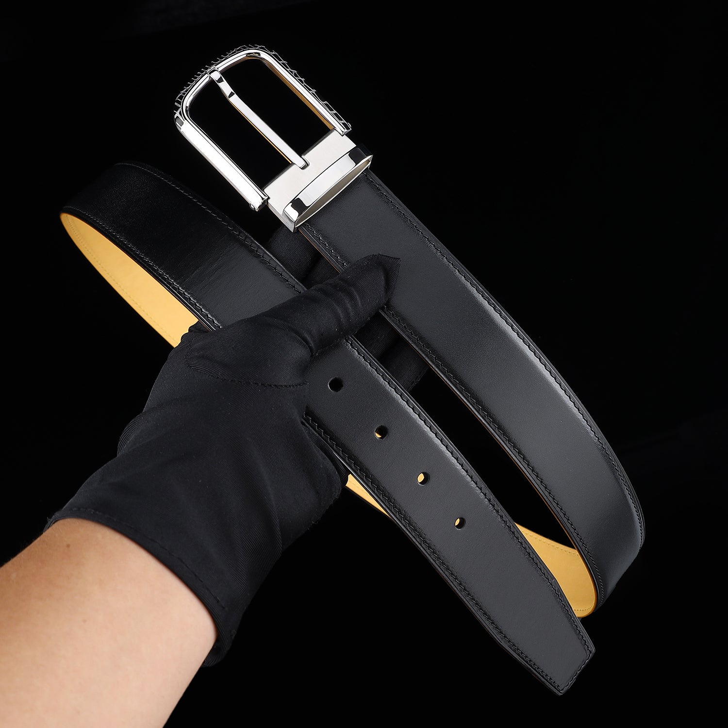 BELTLEY Classic Calfskin Leather Belt
