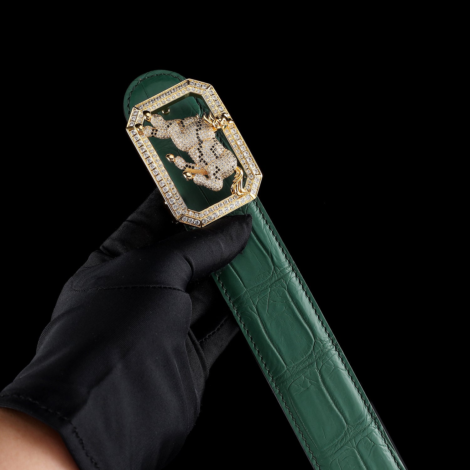 BELTLEY Green Crocodile Skin Men’s Belt With Horse Buckle