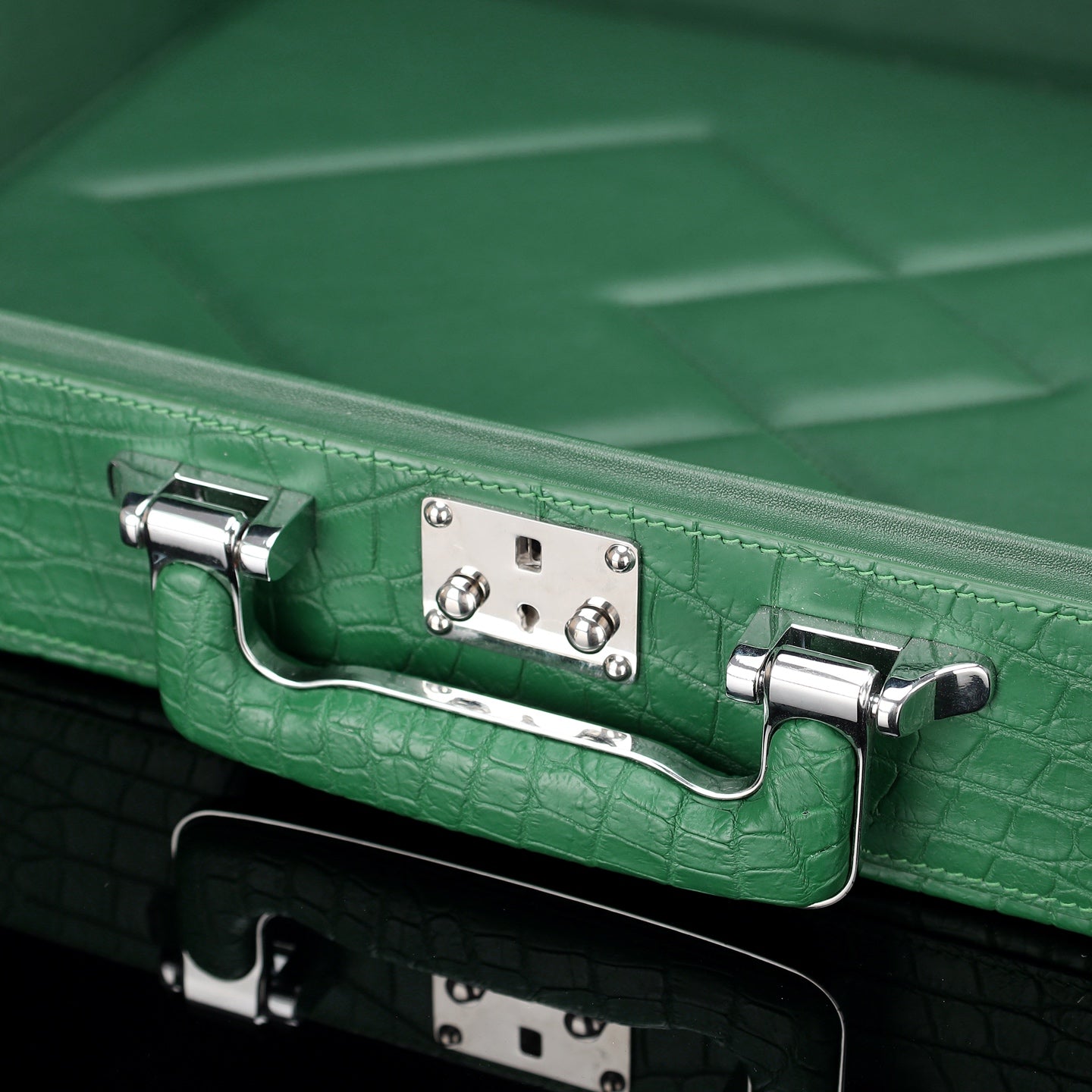 BELTLEY Green Nile Crocodile Briefcase – Structured Multi-Compartment & Versatile Carry Design