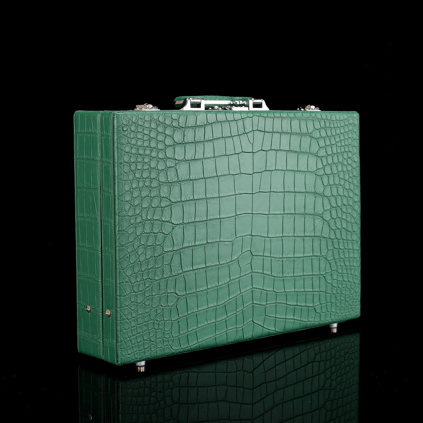 BELTLEY Green Nile Crocodile Briefcase – Structured Multi-Compartment & Versatile Carry Design