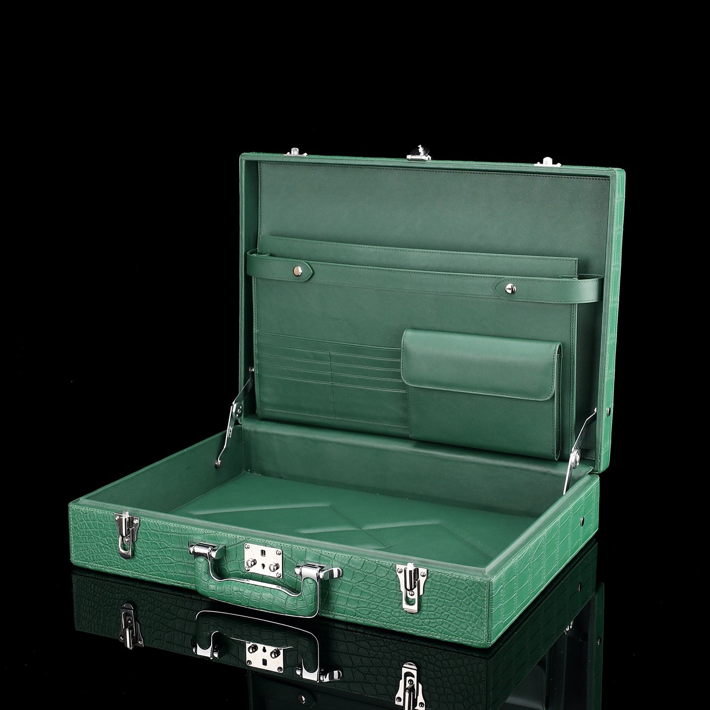 BELTLEY Green Nile Crocodile Briefcase – Structured Multi-Compartment & Versatile Carry Design