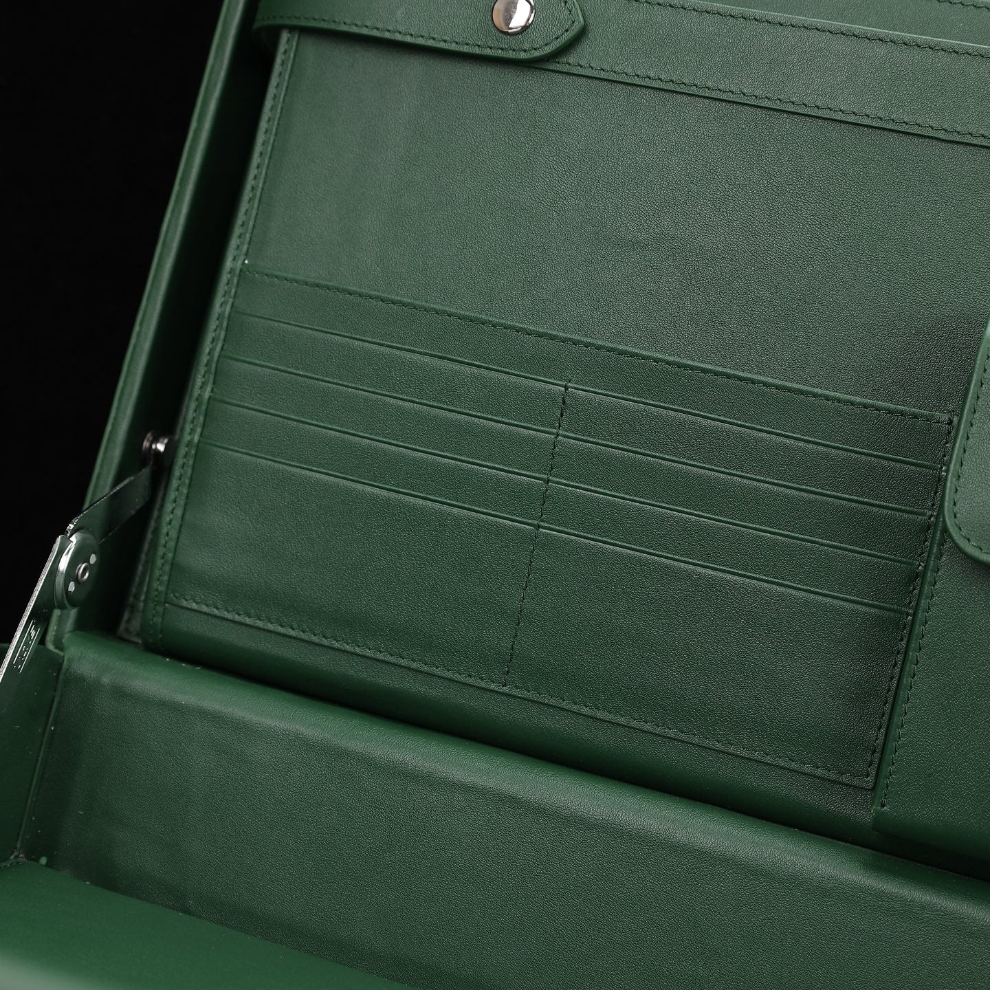 BELTLEY Green Nile Crocodile Briefcase – Structured Multi-Compartment & Versatile Carry Design
