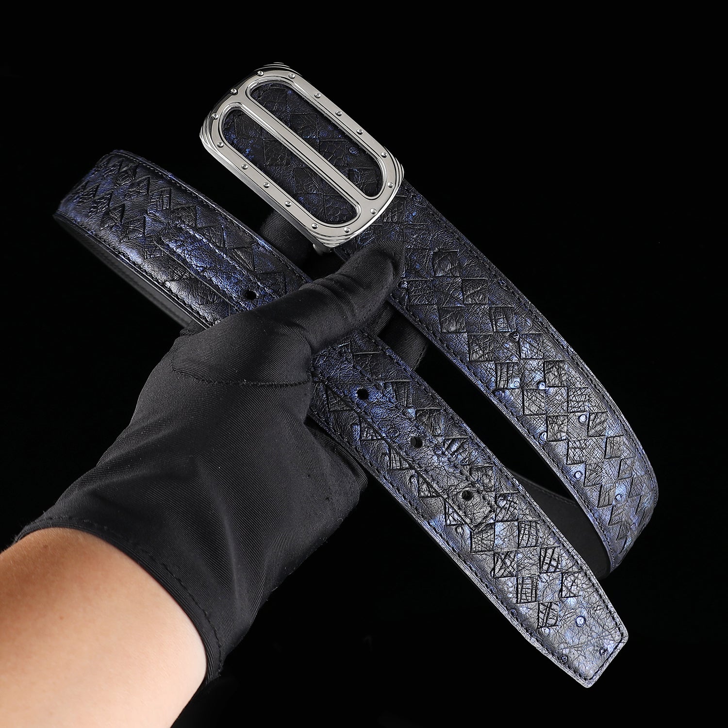 Handwoven Ostrich Leather Belt – Hand-Finished Patina, Plaque Buckle, 1.5" — additional view 12 | BELTLEY