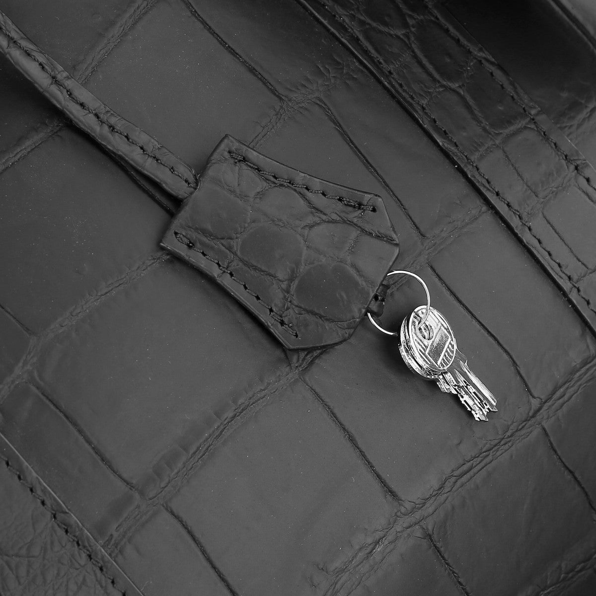 BELTLEY  Matte Black Matte Nile Crocodile Travel Bag-The Voyager EDITION