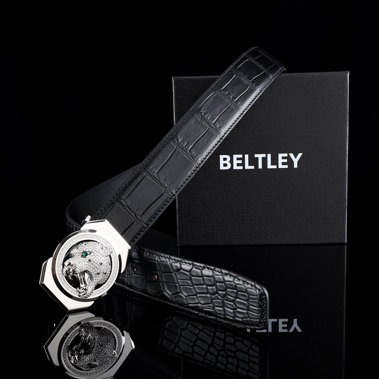 BELTLEY Men's Black Crocodile Belt With Soaring Leopard Buckle
