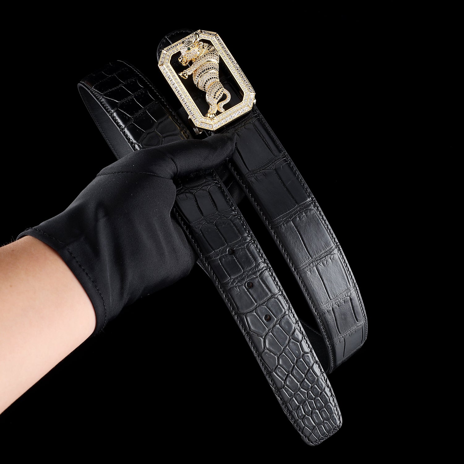 BELTLEY Signature  Bull Buckle Head- Black Crocodile Leather Belt