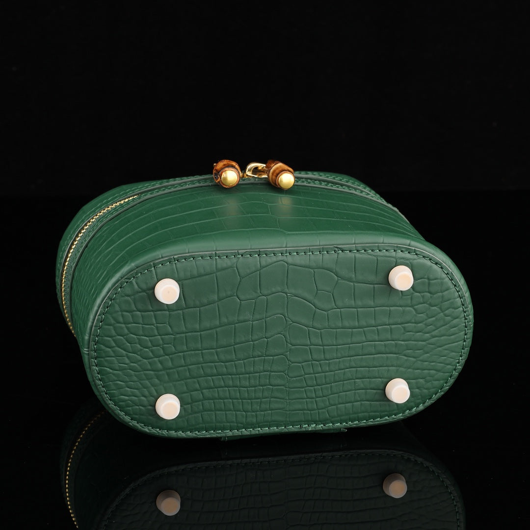 BELTLEY Vintage-Inspired Emerald Green Nile Crocodile Vanity Case